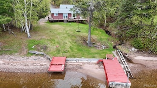 13826 Bayview Dr, Lanse, MI 49946