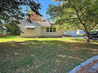 530 3rd St E, Hector, MN 55342