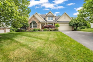 67 Newstone Rd, Pittsford, NY 14534