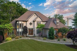 2548 Spyglass Way, Uniontown, OH 44685