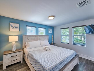 2020 Washington St Unit 8, Hollywood, FL 33020