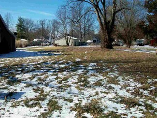 114 N Jackson St Unit 113, Shelburn, IN 47879