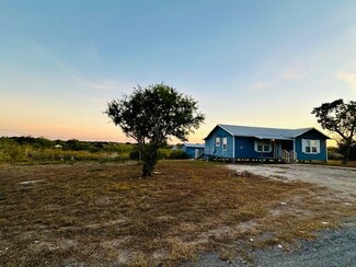 134 Blackhawk, Sandia, TX 78383