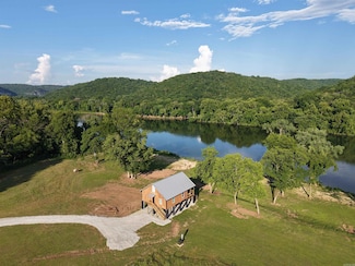 75 E Schoolhouse Hollow Rd, Guion, AR 72540