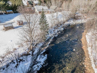 21 Bungy Rd, Colebrook, NH 03576