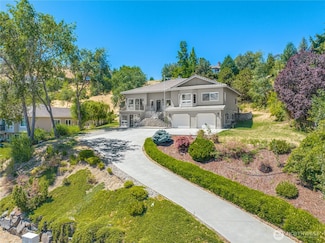 1900 Broadway Place, Wenatchee, WA 98801