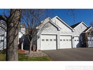 902 Windemere Way, Burnsville, MN 55306