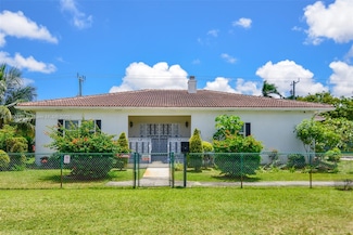 611 SW 8th St, Hallandale Beach, FL 33009
