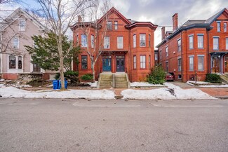 44 Deering St, Portland, ME 04101