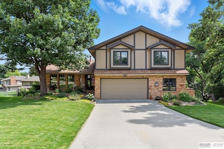 16604 Cedar Cir, Omaha, NE 68130