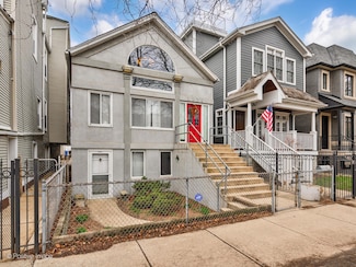 1228 W Wellington Ave, Chicago, IL 60657