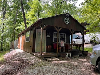 4453 W Wild Cherry St, Paoli, IN 47454