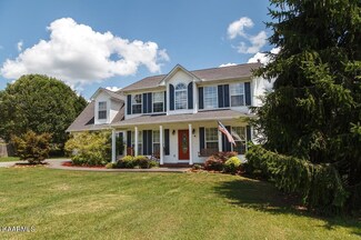 834 Garners Landing Blvd, Seymour, TN 37865