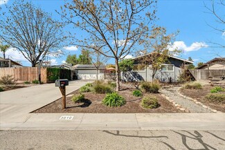 3010 W Royal Oaks Dr, Visalia, CA 93277