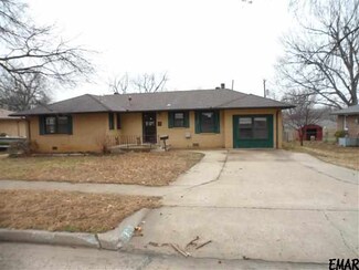 1800 Holbrook St, Ponca City, OK 74604