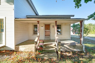 16594 Stark Rd, Springport, MI 49284