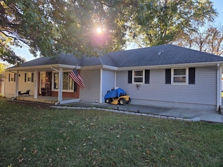 914 Fairlane Dr, Chillicothe, MO 64601