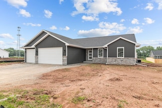 W5809 Roundstone Place, Menasha, WI 54952