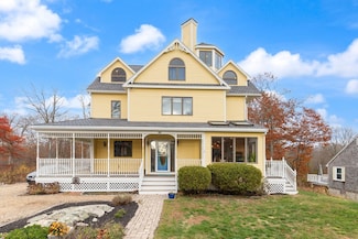 20 Calder St, Gloucester, MA 01930