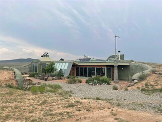 2 Happy Trail, Tres Piedras, NM 87577