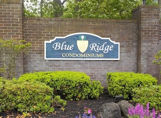 840 Golf Ln, Medford, NY 11763