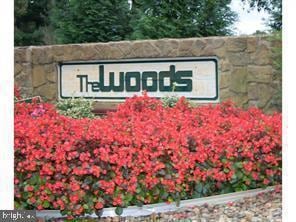 105 The Woods, Cherry Hill, NJ 08003