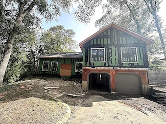 911 Glenbard Rd, Glen Ellyn, IL 60137