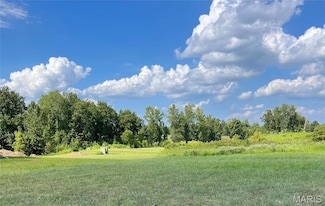 5754 Dalhousie Dr, Cape Girardeau, MO 63701