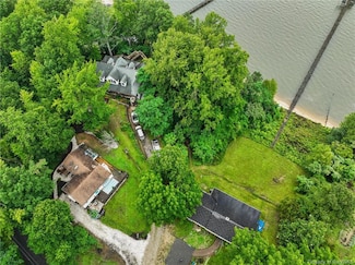 682 Bay Port Rd, Jamaica, VA 23079