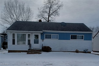 30334 Royalview Dr, Willowick, OH 44095