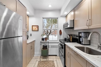 182 Pinewood Rd Unit 26, Hartsdale, NY 10530