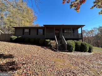 3544 Lakeview Dr, Gainesville, GA 30501