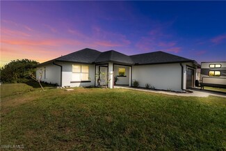 2918 12th St SW, Lehigh Acres, FL 33976