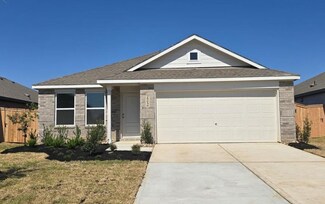 515 Robin Ct, Angleton, TX 77515