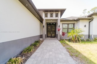 398 35th Ave NW, Naples, FL 34120