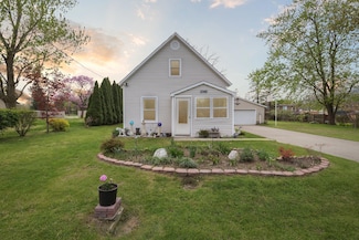 12948 Peck Ave, Sawyer, MI 49125