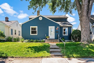 1890 Sheridan Ave, Saint Paul, MN 55116
