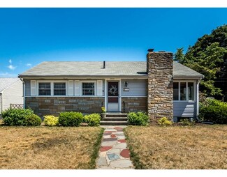 18 Wayne Ave, Waltham, MA 02453