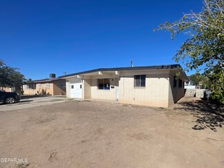 7113 Pear Tree Ln, El Paso, TX 79915