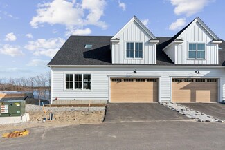 15 Isle Ave Ave Unit 101, Saco, ME 04072