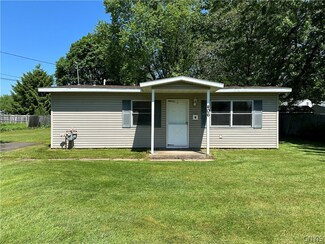 406 Cedar St, Fulton, NY 13069