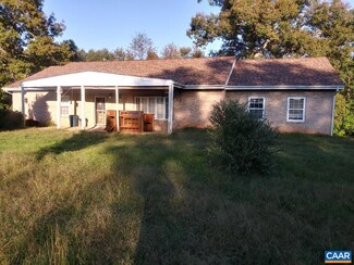 2812 Troublesome Creek Rd, Dillwyn, VA 23936