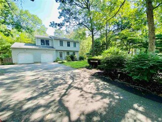 24 Mockingbird Ln, Woodbine, NJ 08270