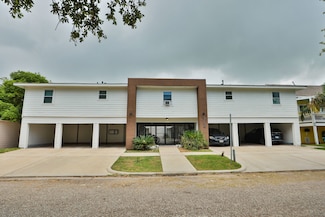 712 Ball St, Galveston, TX 77550