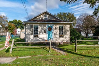 18 Bigelow St, Kingston, PA 18704