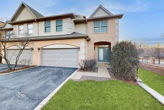 1541 Ammer Rd, Glenview, IL 60025