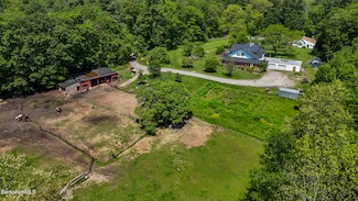 20 E Dugway Rd, Lenox, MA 01240