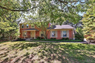 10725 Old Pond Dr, Montgomery, OH 45249