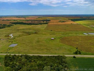 160 County Line, Garber, OK 73738