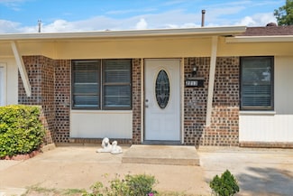 2213 Meadow Dale, Irving, TX 75060